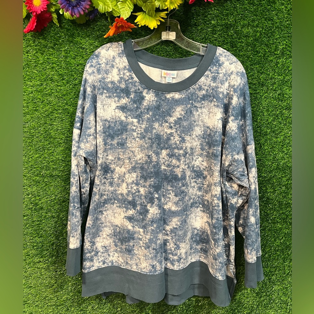 LuLaRoe 2X Hannah sweatshirt